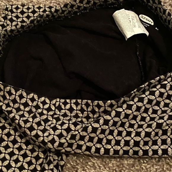 Old Navy Patterned Fitted Leggings - Picture 4 of 5